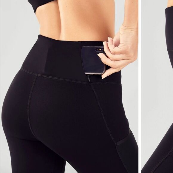 NWT Fabletics Trinity Motion365 High Waist Utility Legging in Black - Size XS - Picture 2 of 11